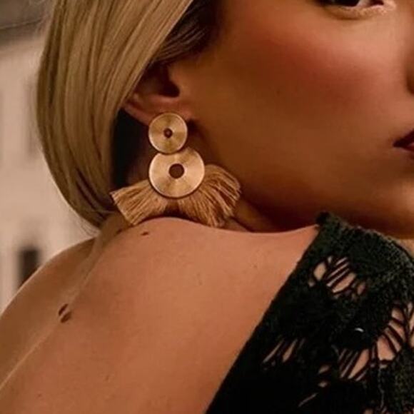 NWT PrettyLittleThing Chic Gold Fringe Disk Statement Earrings Drop Dangle Cream - Picture 5 of 15